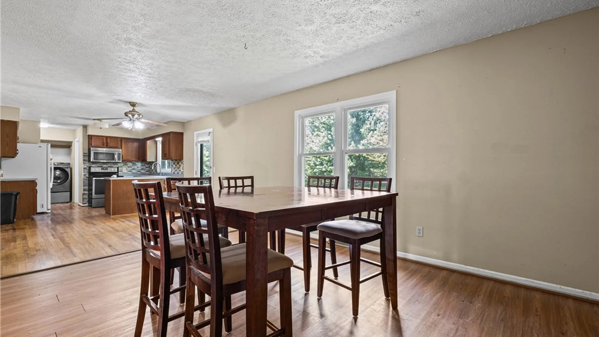 Property at 12 Fieldstone Lane, Henrietta, NY 14586 12