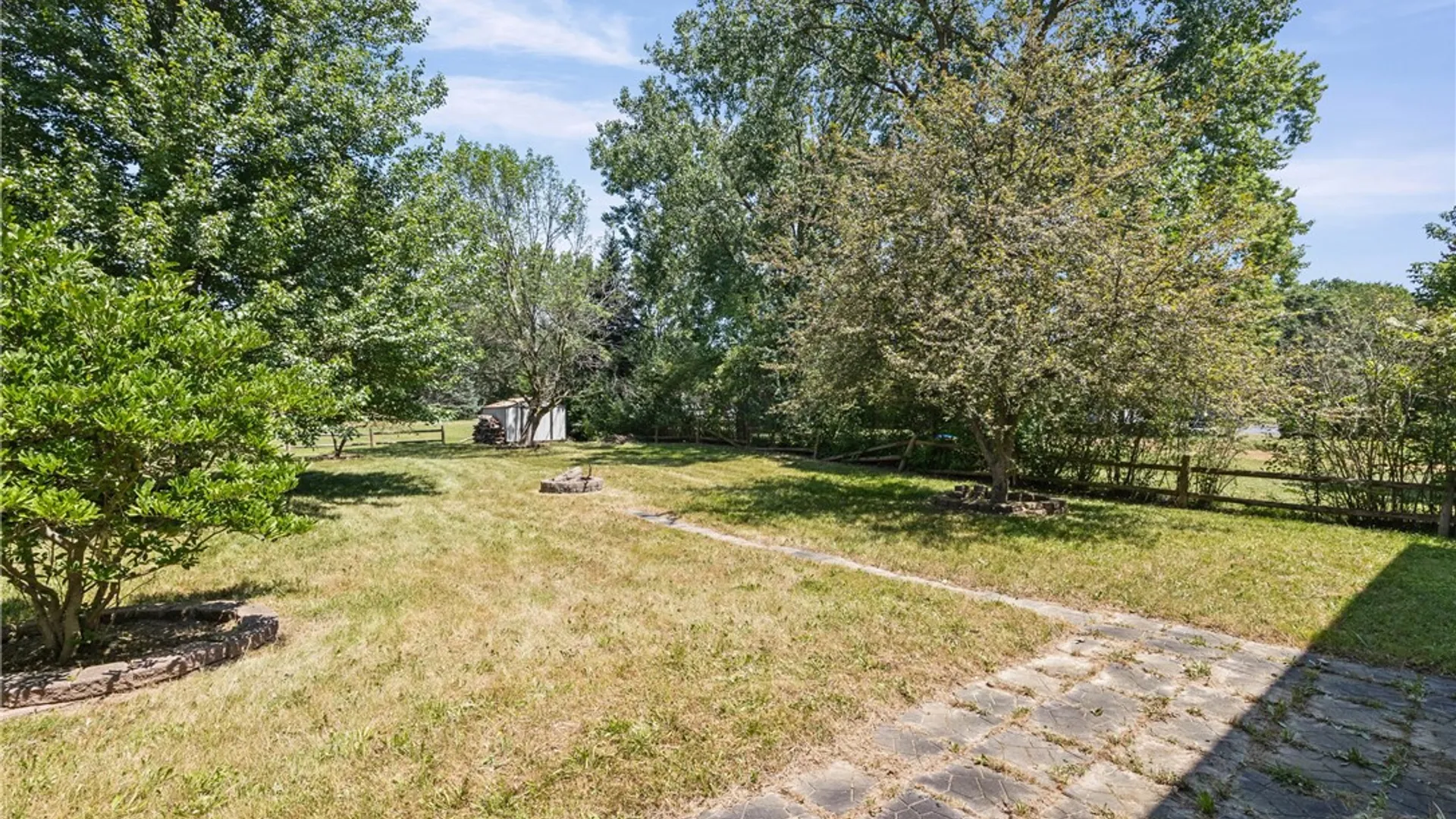 Property at 12 Fieldstone Lane, Henrietta, NY 14586 46