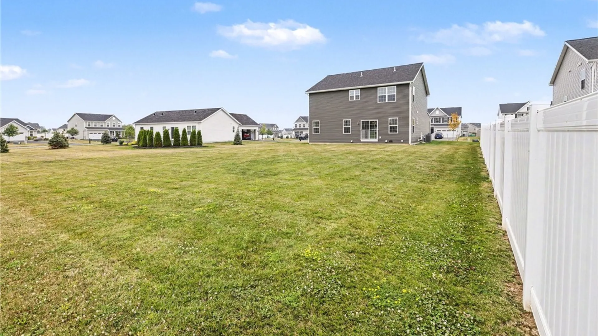 Property at 1724 Ackerman Way, Farmington, NY 14425 37
