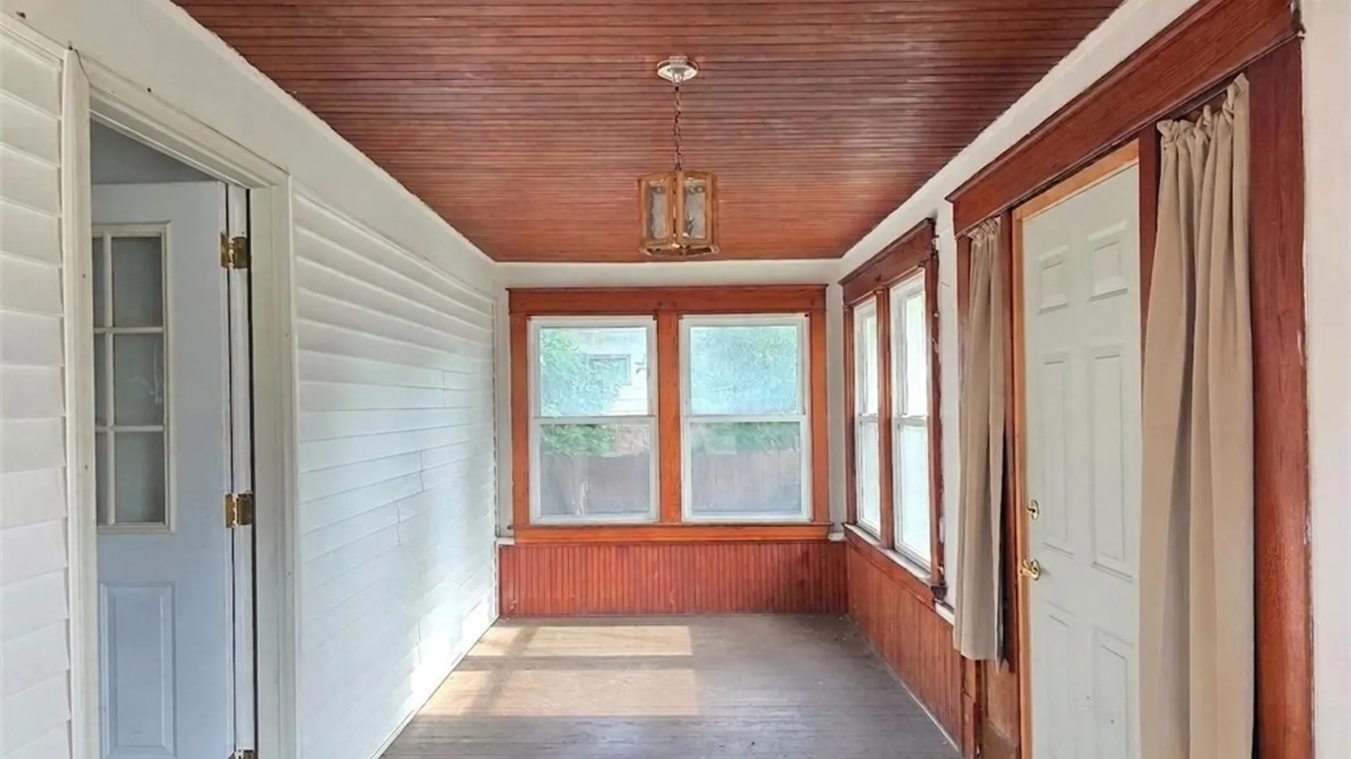 Property at 651 Pasadena Avenue, Niagara Falls, NY 14304 3