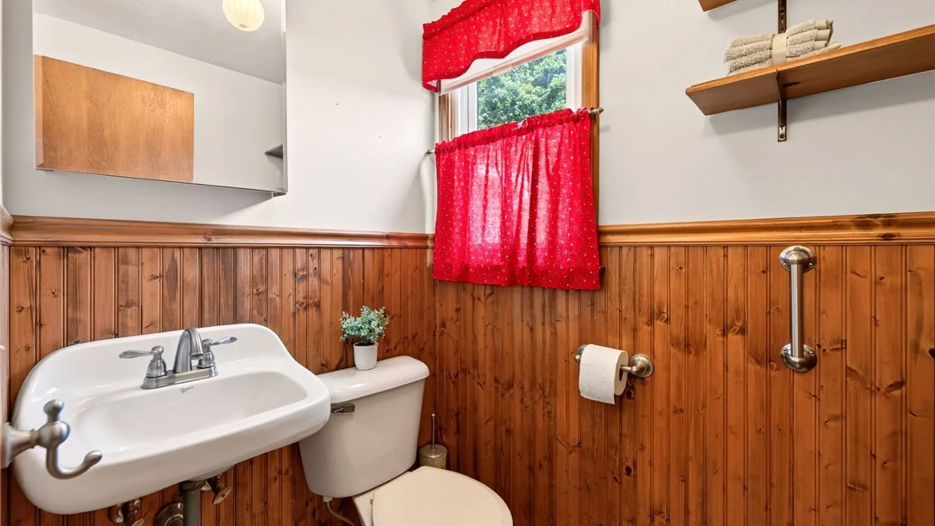 Property at 7766 Jay Street, Williamson, NY 14589 16