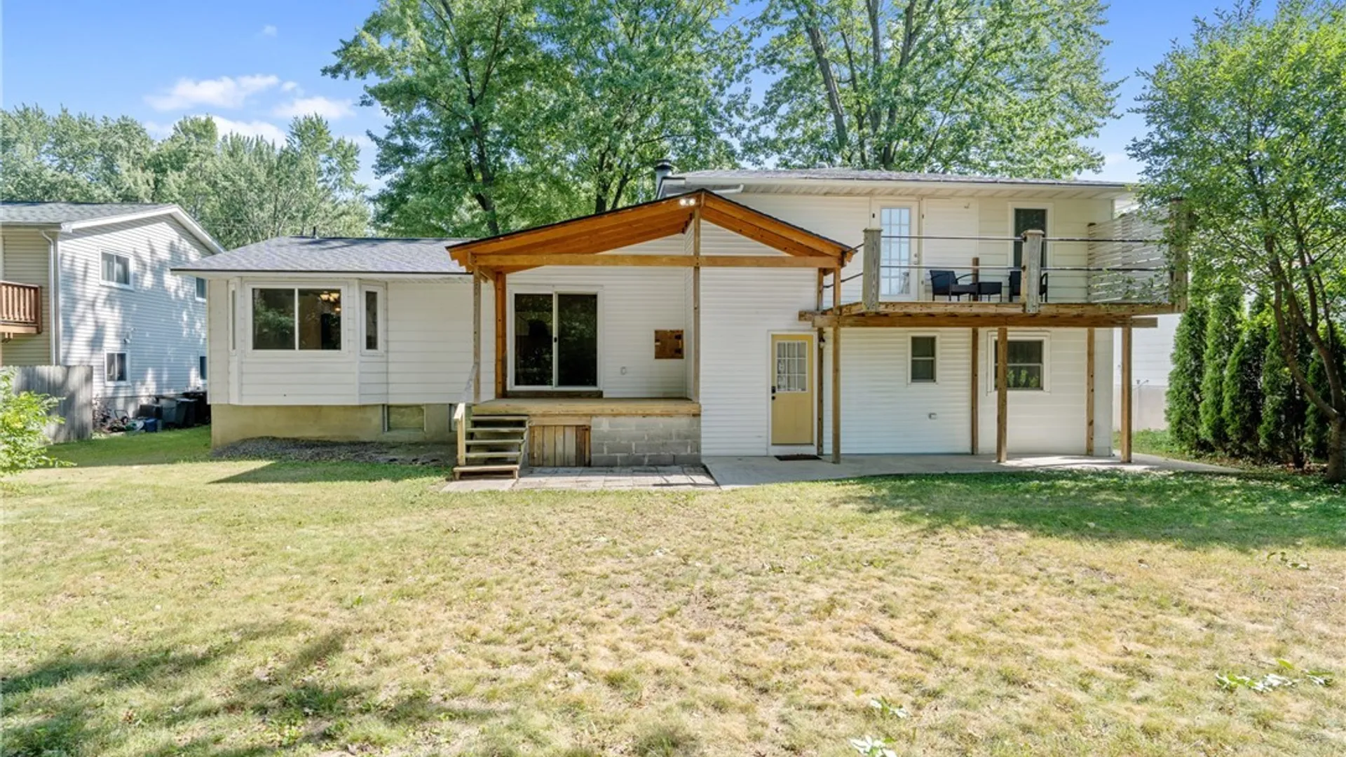 Property at 211 Donlin Drive, Salina, NY 13088 34
