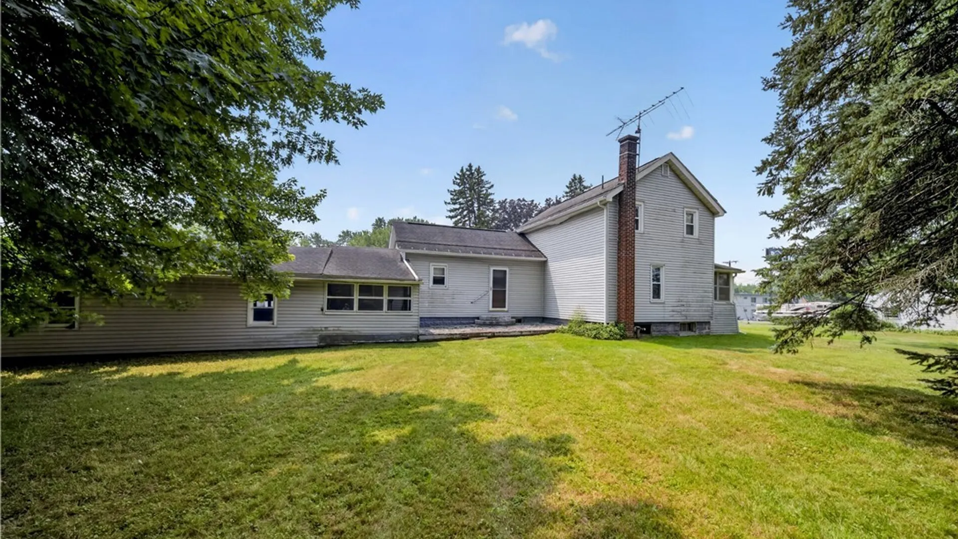 Property at 5837 Tuller Road, Cicero, NY 13039 4