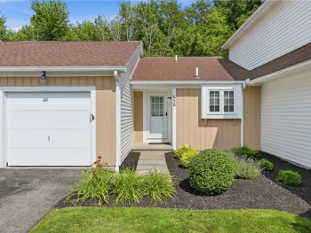 656 Neros Run, Webster, NY 14580