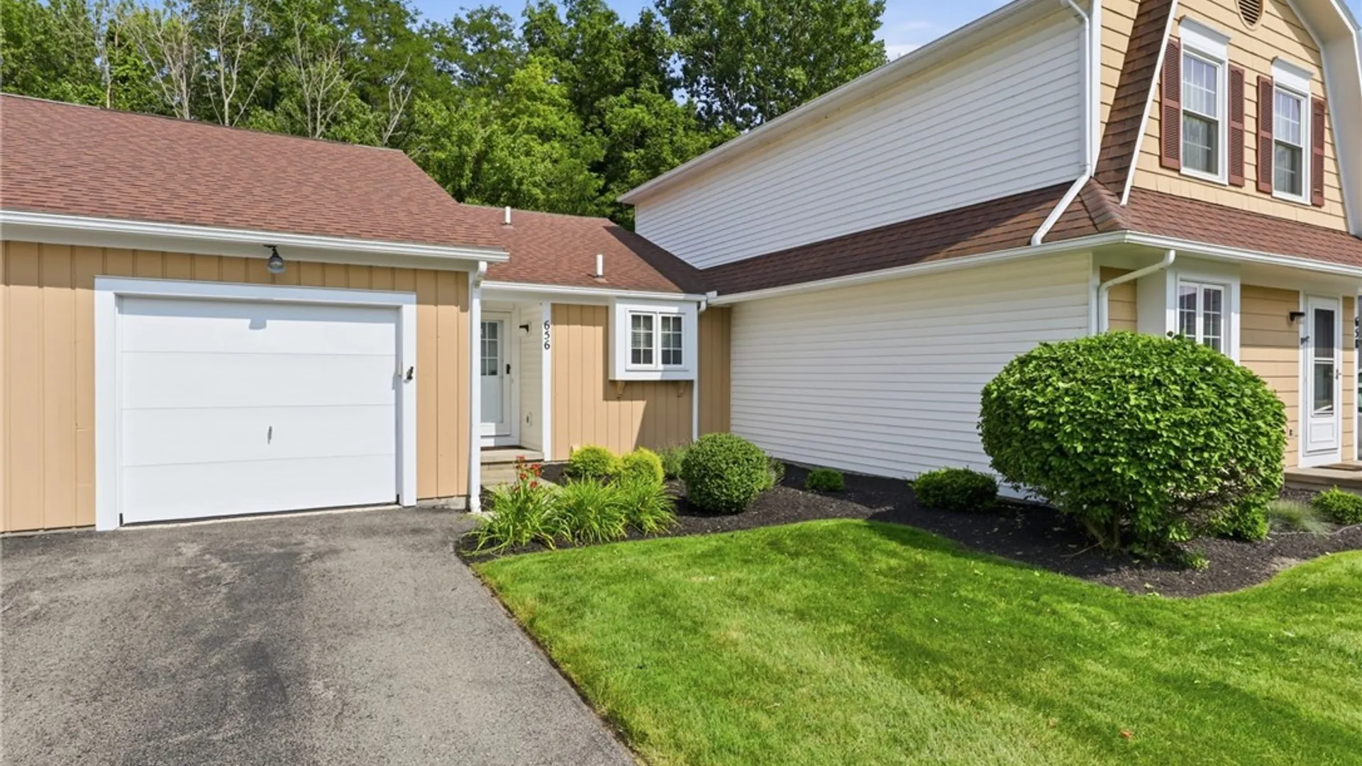 Property at 656 Neros Run, Webster, NY 14580 3