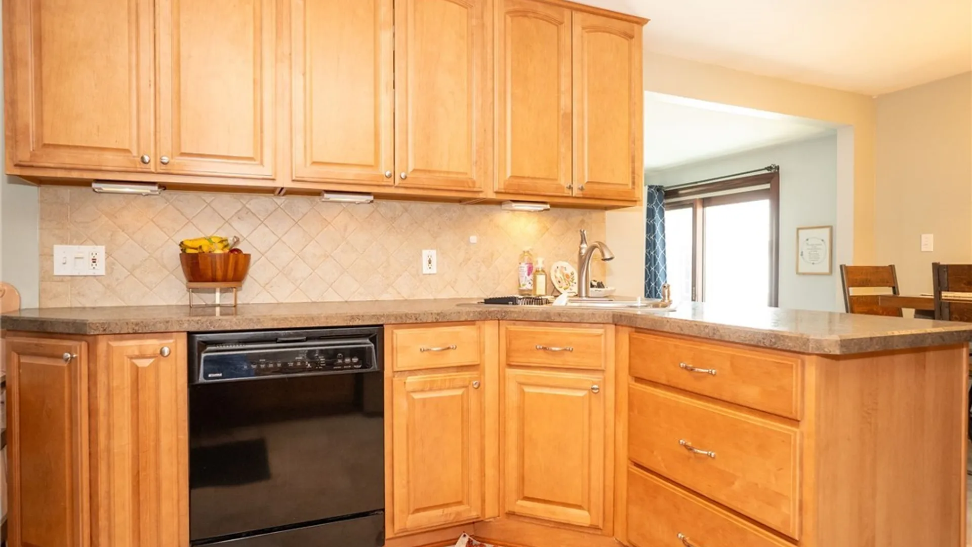 Property at 63 Queens Drive, West Seneca, NY 14224 20