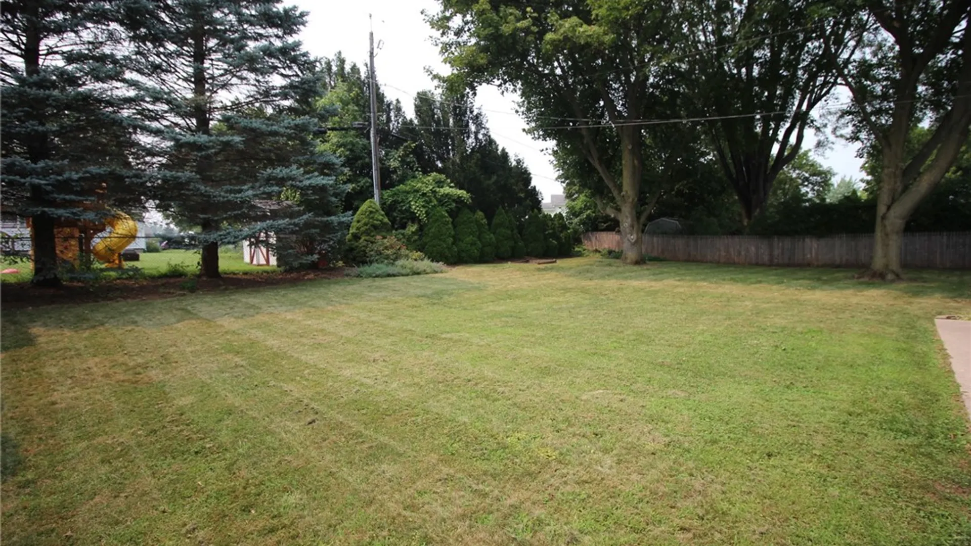 Property at 25 Kensington Court, Greece, NY 14612 45