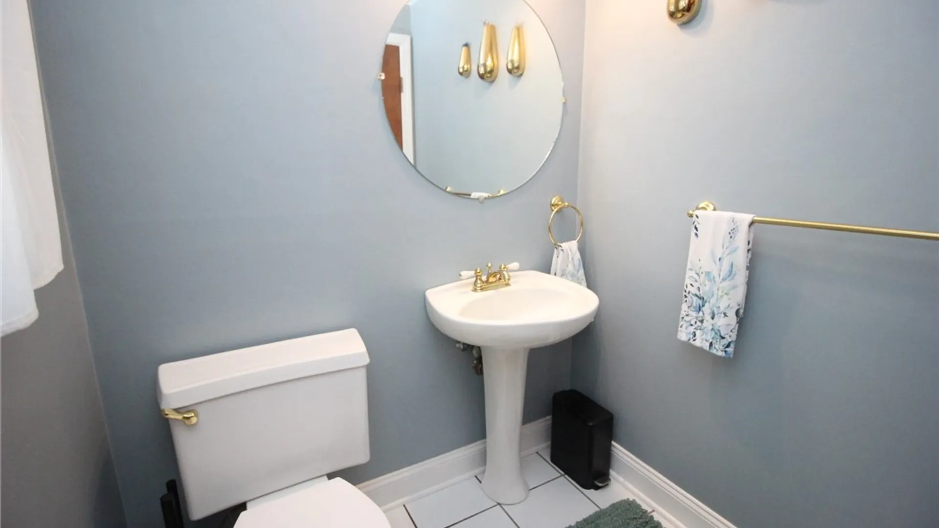 Property at 25 Kensington Court, Greece, NY 14612 18