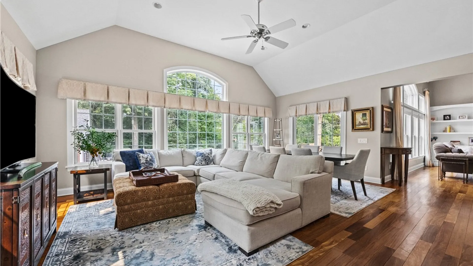 Property at 250 Country Woods Lane, Greece, NY 14626 17