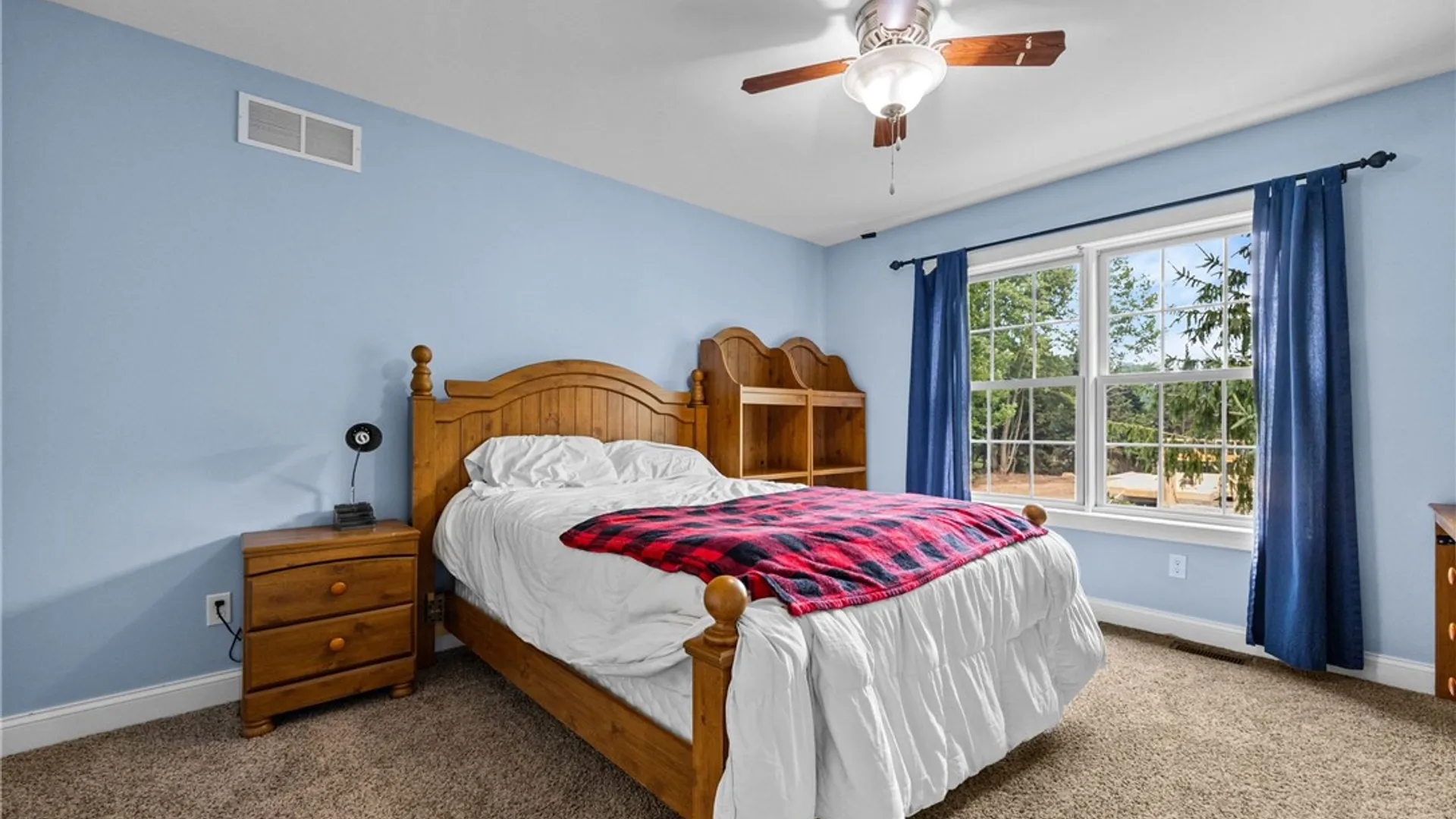 Property at 250 Country Woods Lane, Greece, NY 14626 38