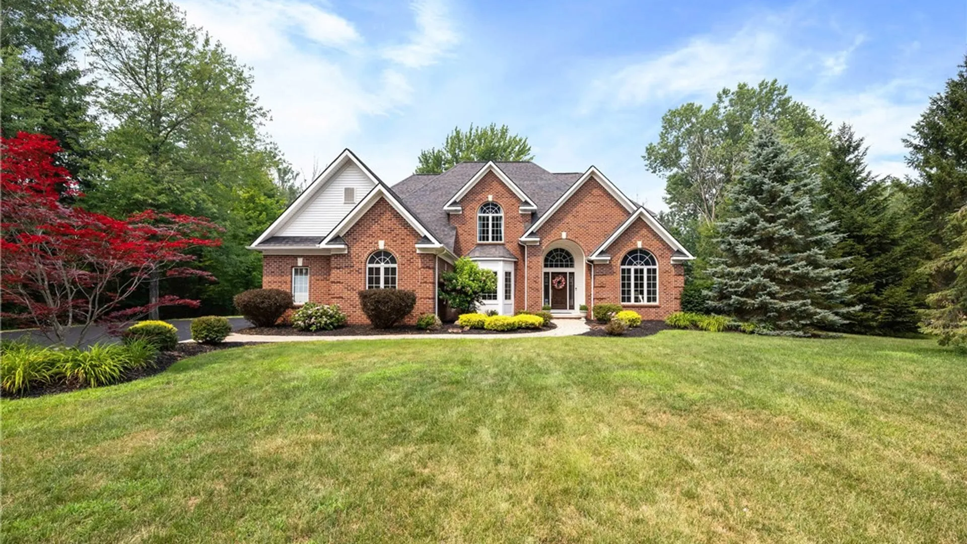 Property at 250 Country Woods Lane, Greece, NY 14626 4