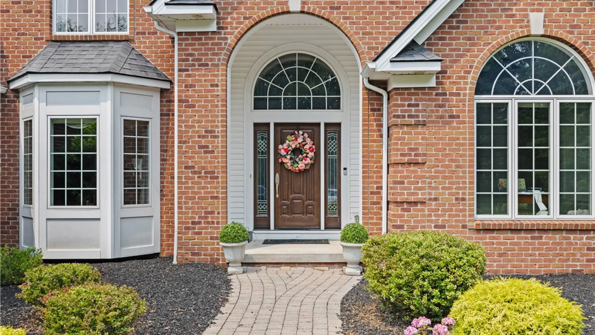 Property at 250 Country Woods Lane, Greece, NY 14626 5