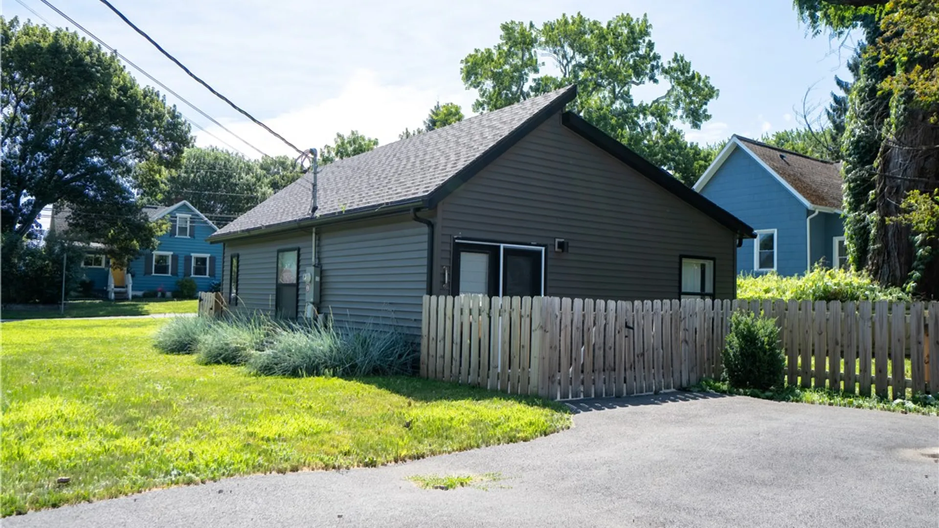 Property at 55 Seacliffe Road, Irondequoit, NY 14622 5