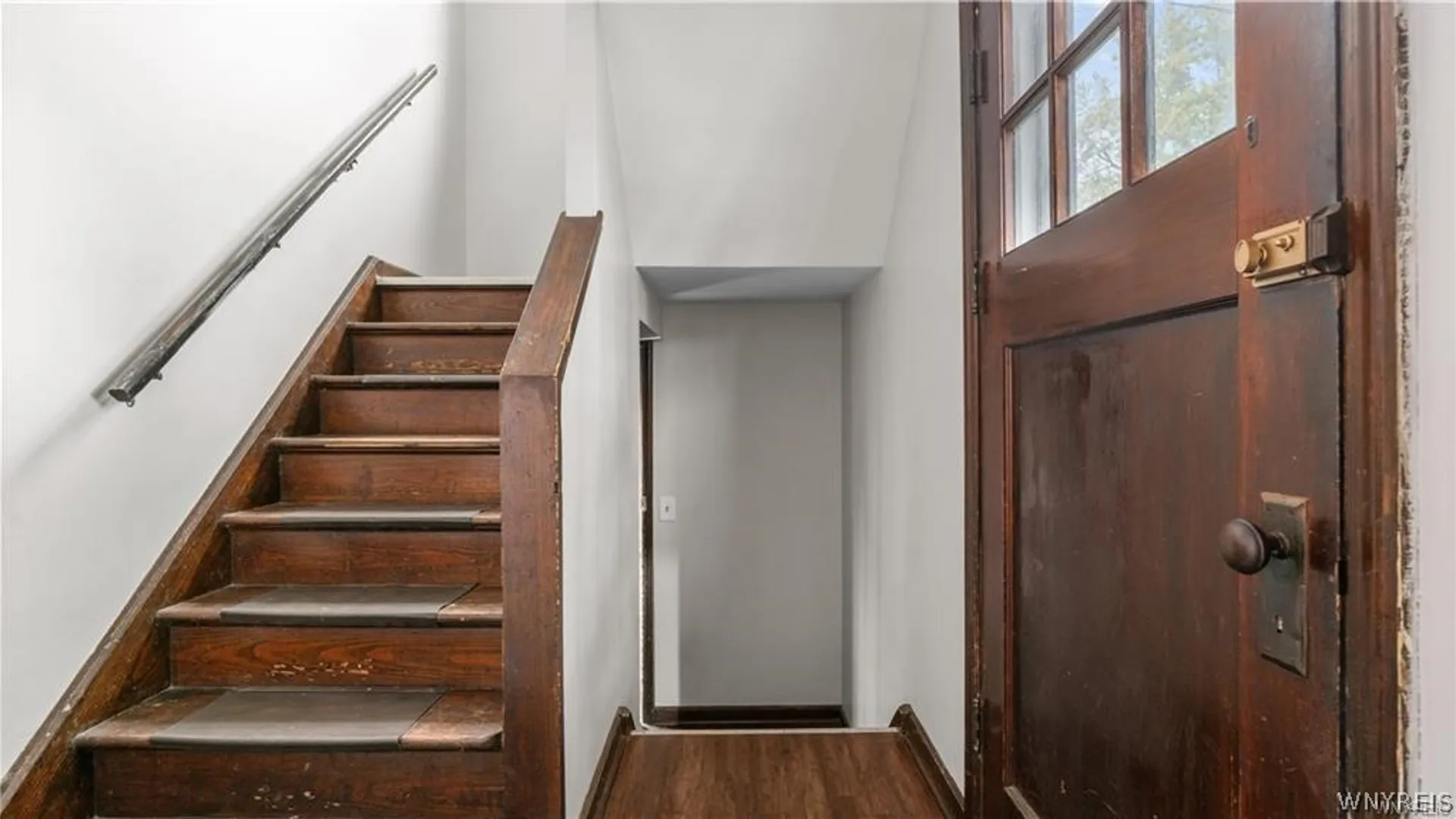 Property at 123 Kimberly Avenue, Buffalo, NY 14220 4