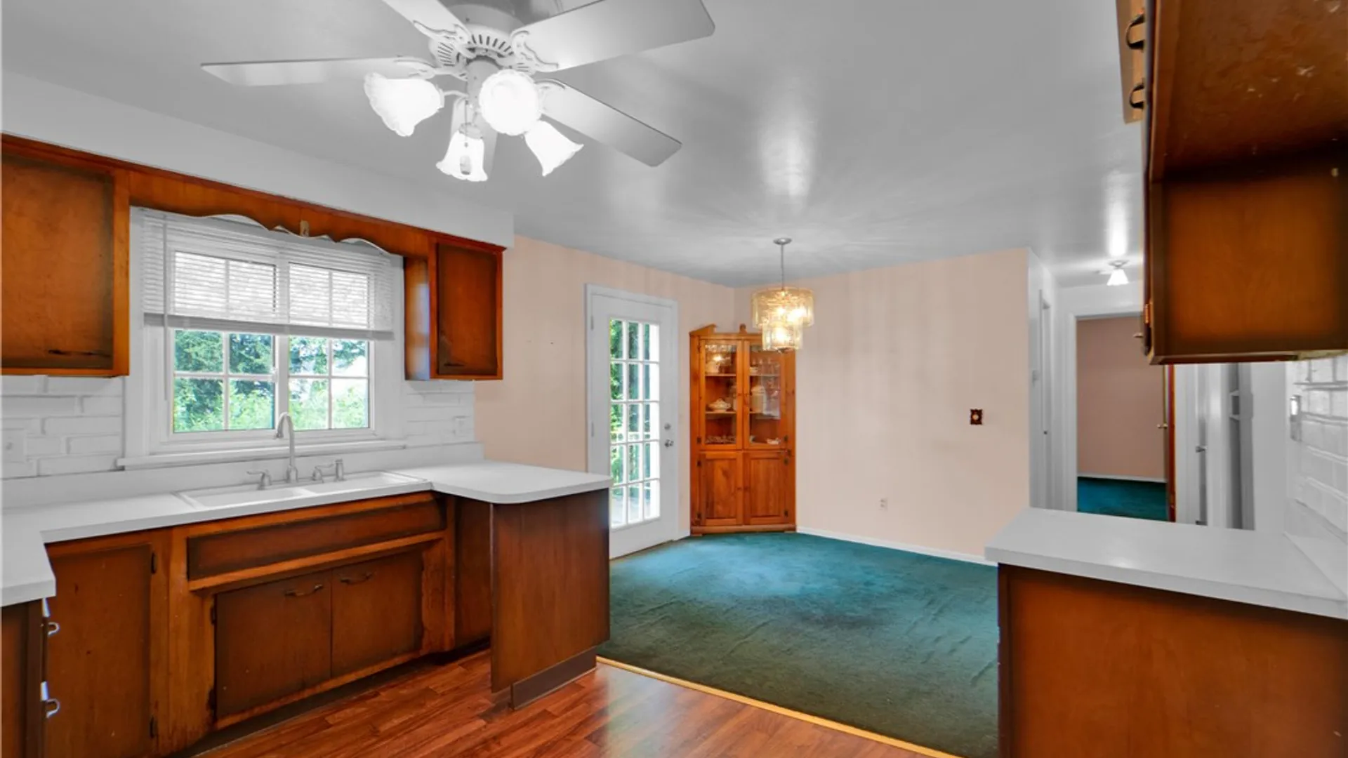 Property at 32 Ridgelea Court, Greece, NY 14615 4