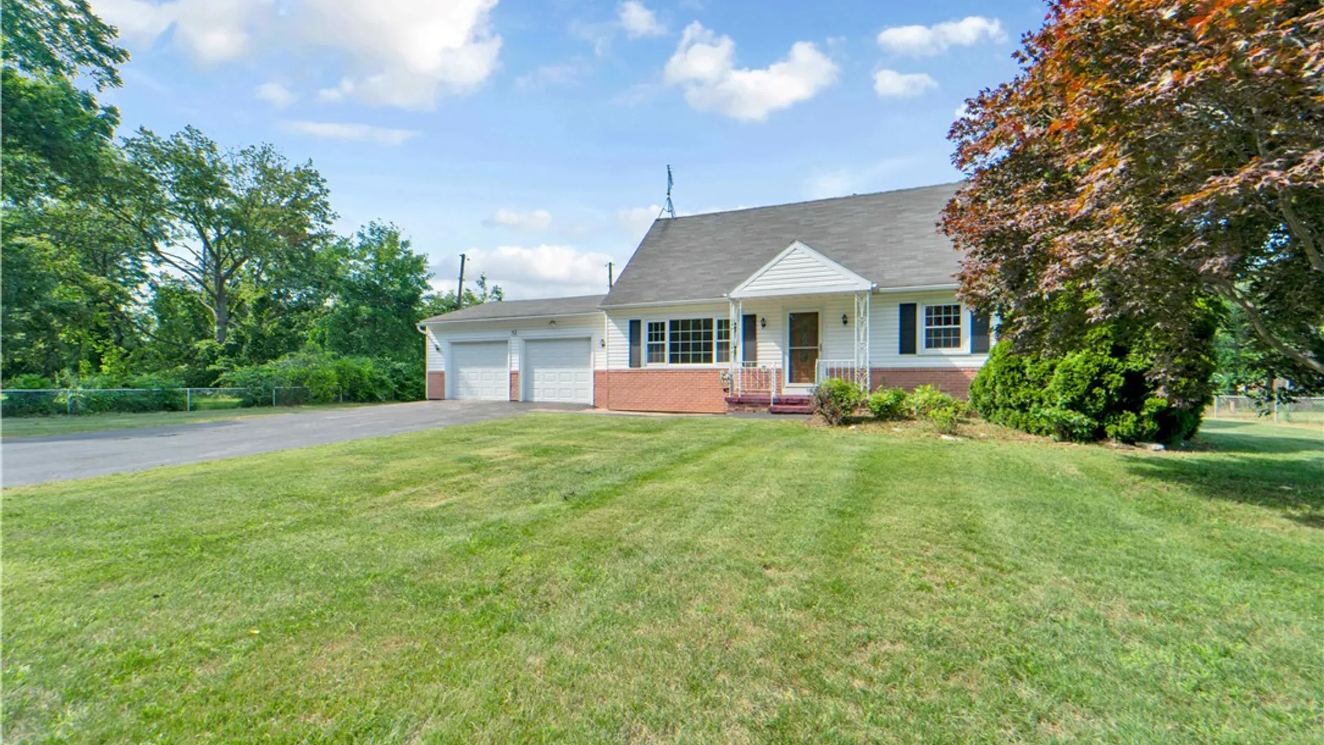 Property at 32 Ridgelea Court, Greece, NY 14615 3