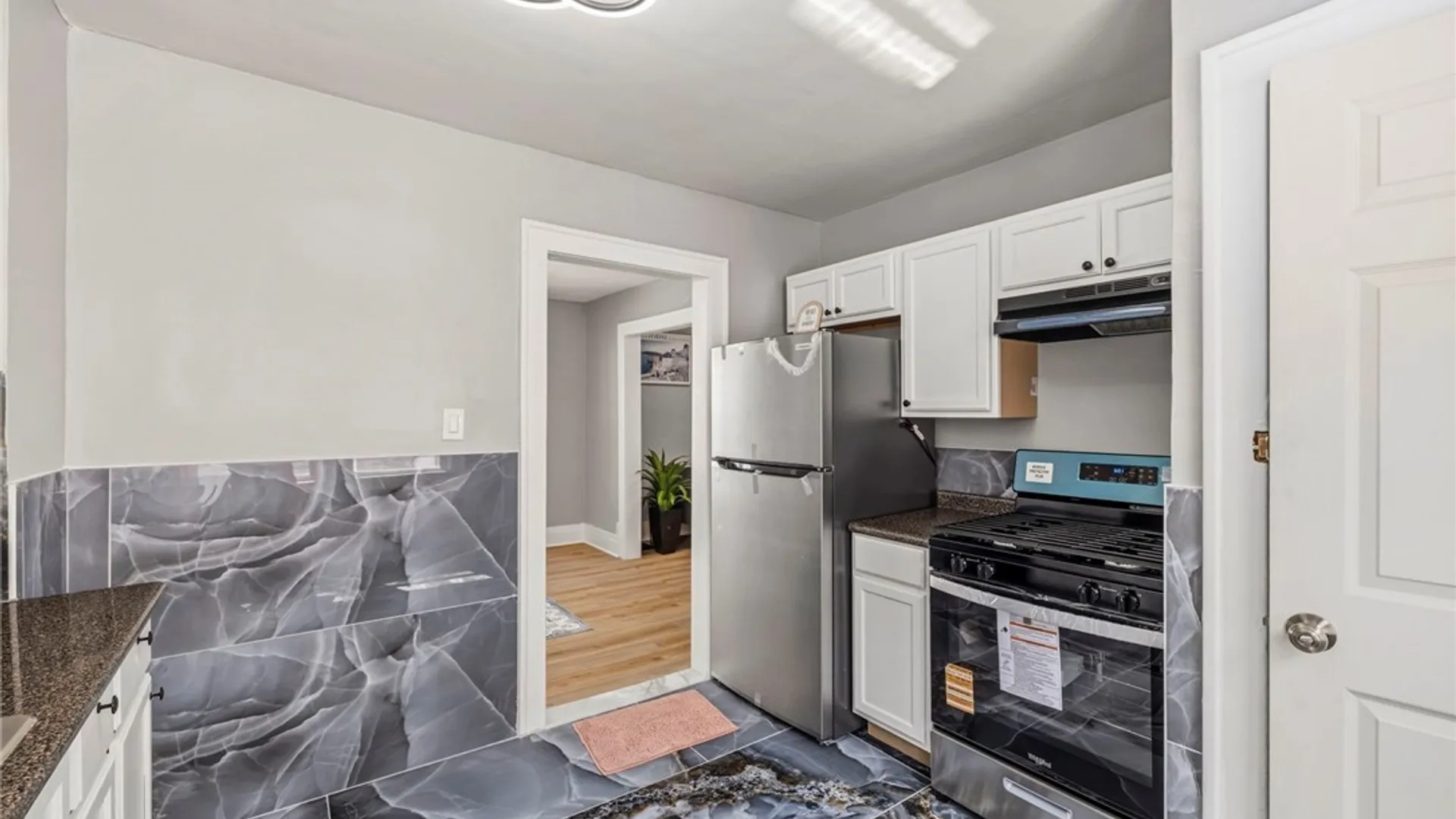 Property at 120 E End Avenue, Buffalo, NY 14225 16