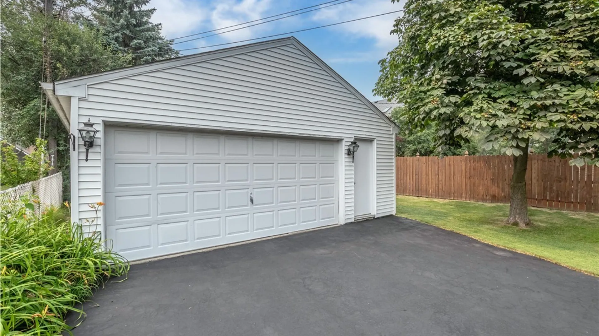 Property at 177 Kings Highway, Amherst, NY 14226 13
