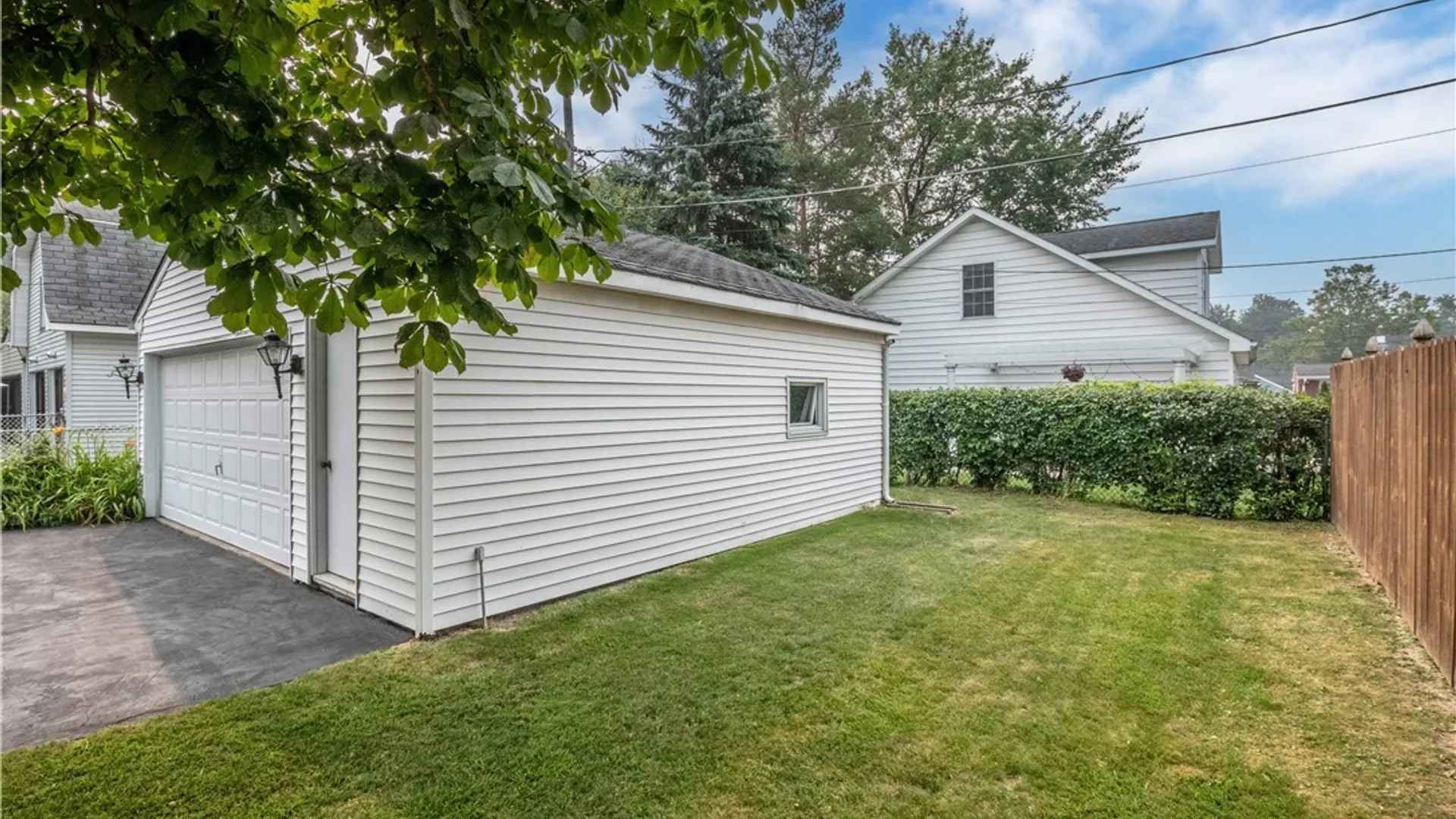 Property at 177 Kings Highway, Amherst, NY 14226 14