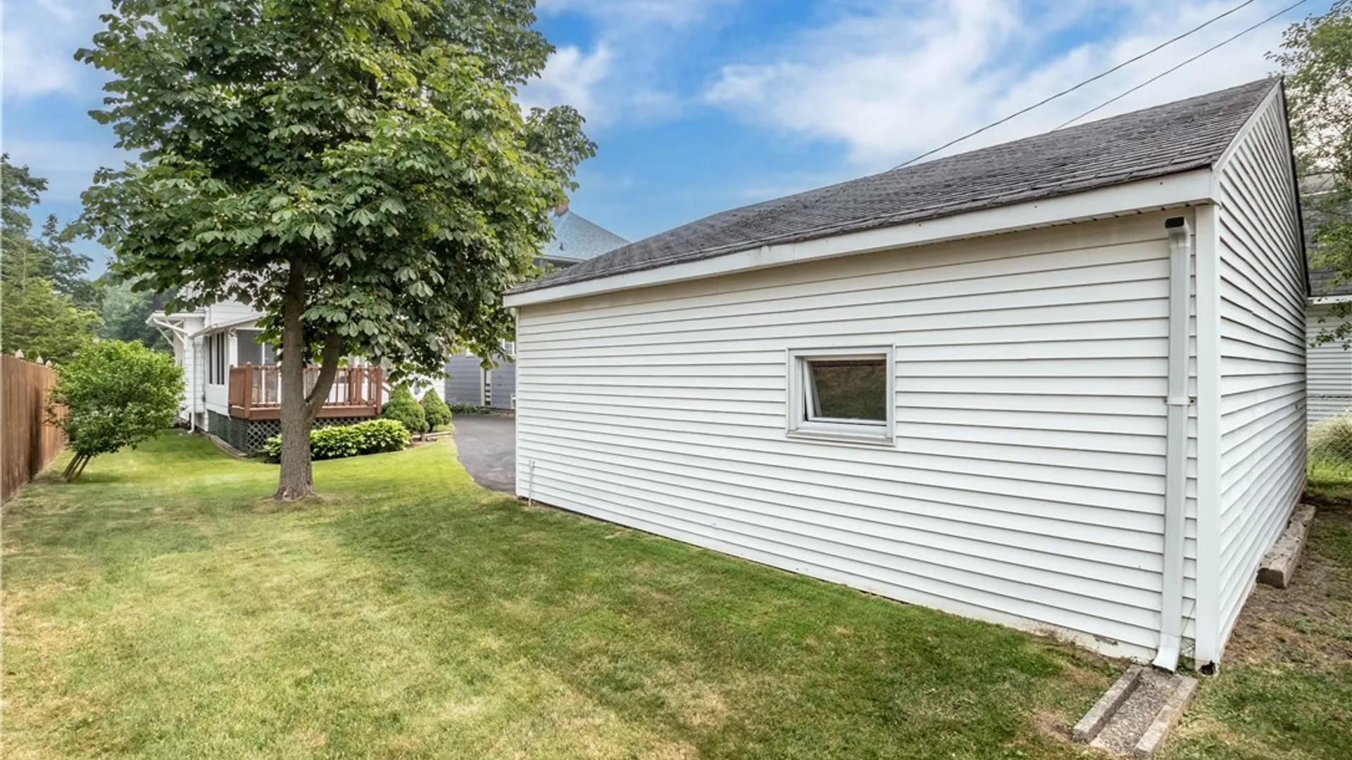 Property at 177 Kings Highway, Amherst, NY 14226 15