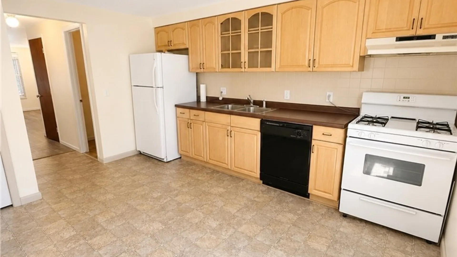 Property at 1 Robin Road, Amherst, NY 14228 6