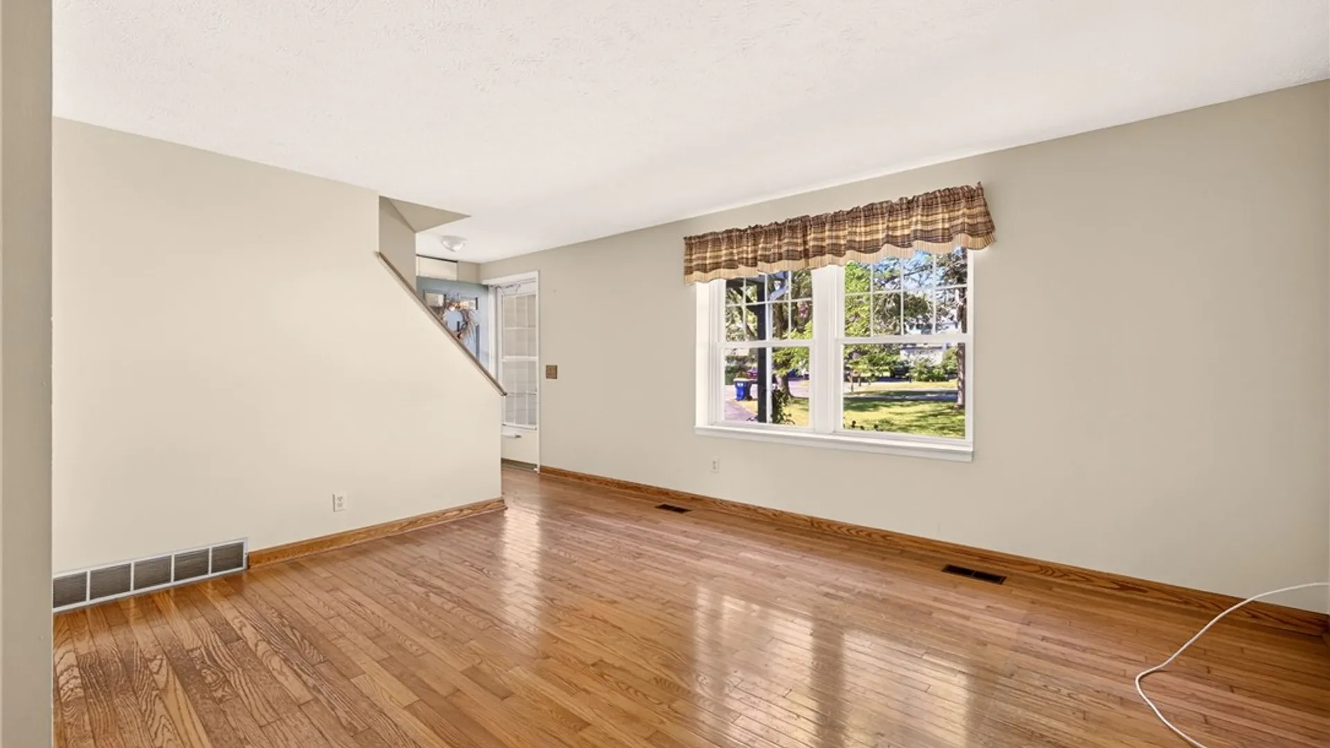 Property at 1590 Sweetbrier Lane, Walworth, NY 14568 11
