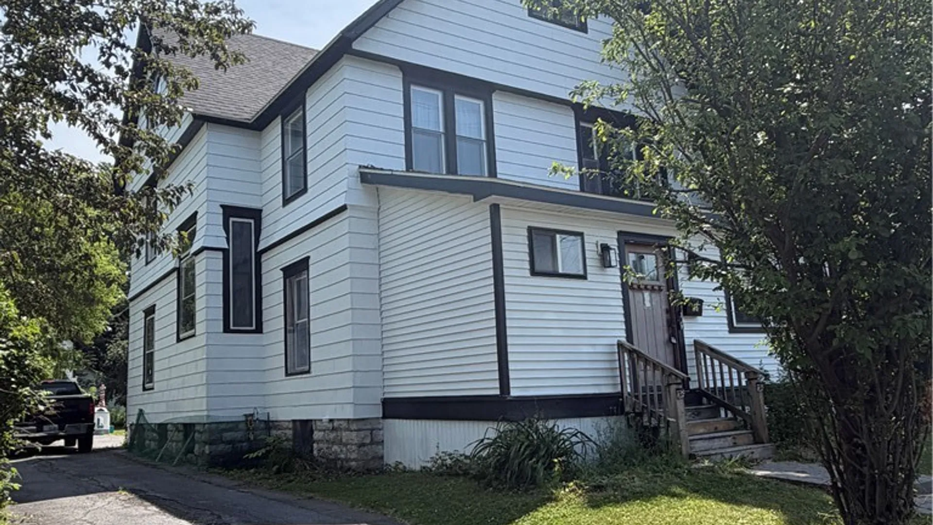 Property at 1113 Washington Street, Watertown City, NY 13601 4