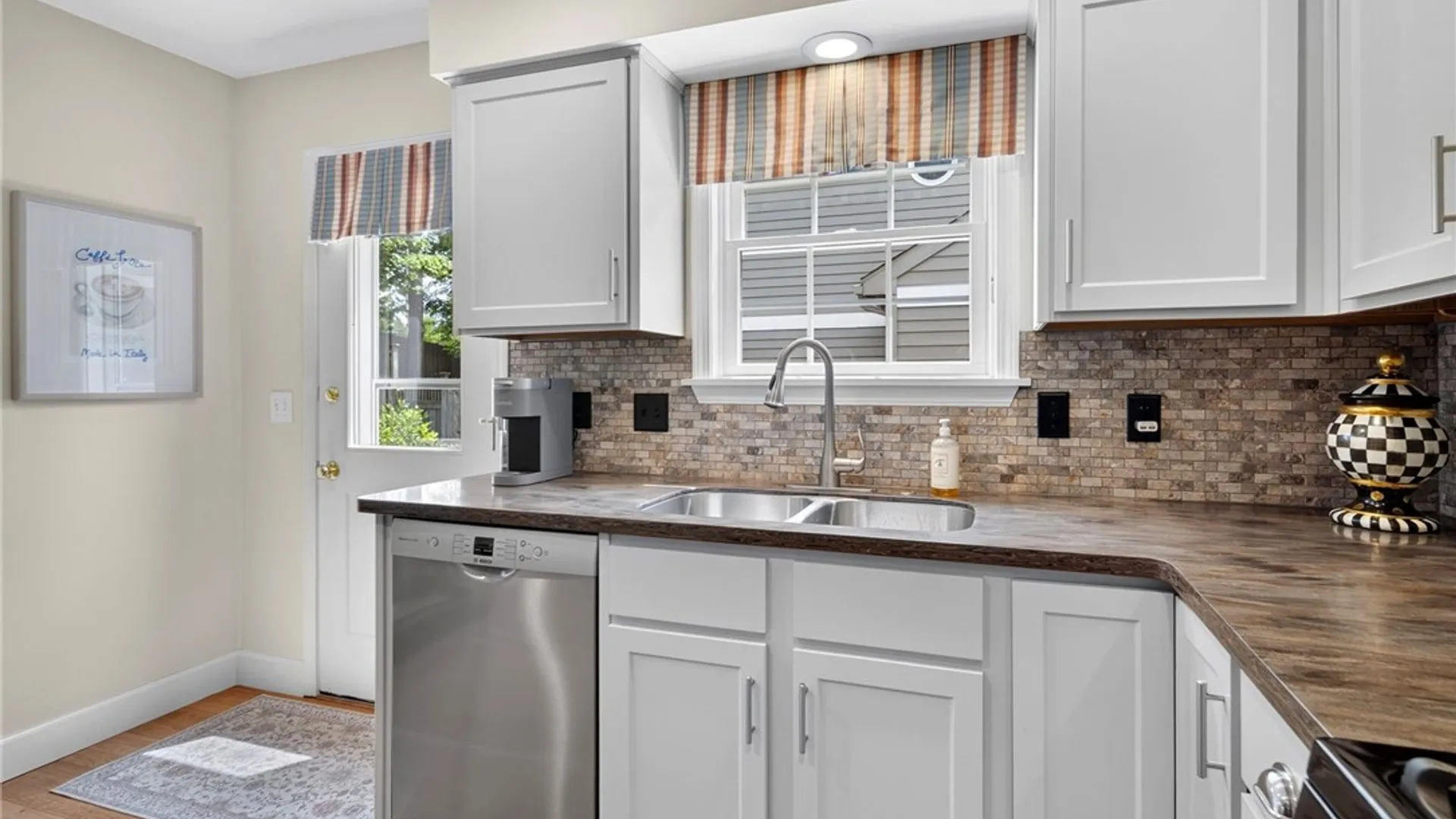 Property at 5 Belwood Lane, Lansing, NY 14850 14