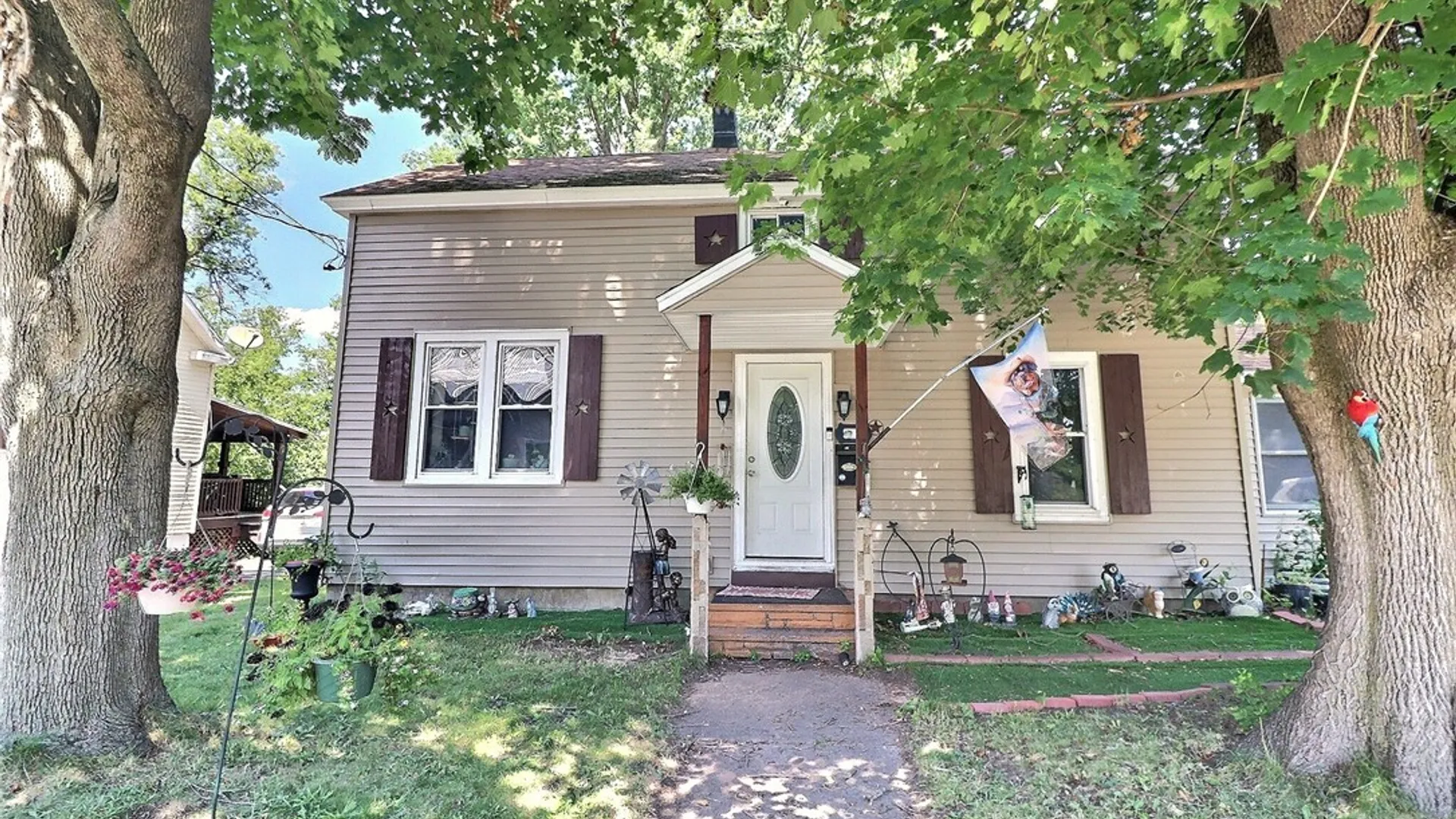 Property at 9 Redfield Avenue, Whitestown, NY 13492 3