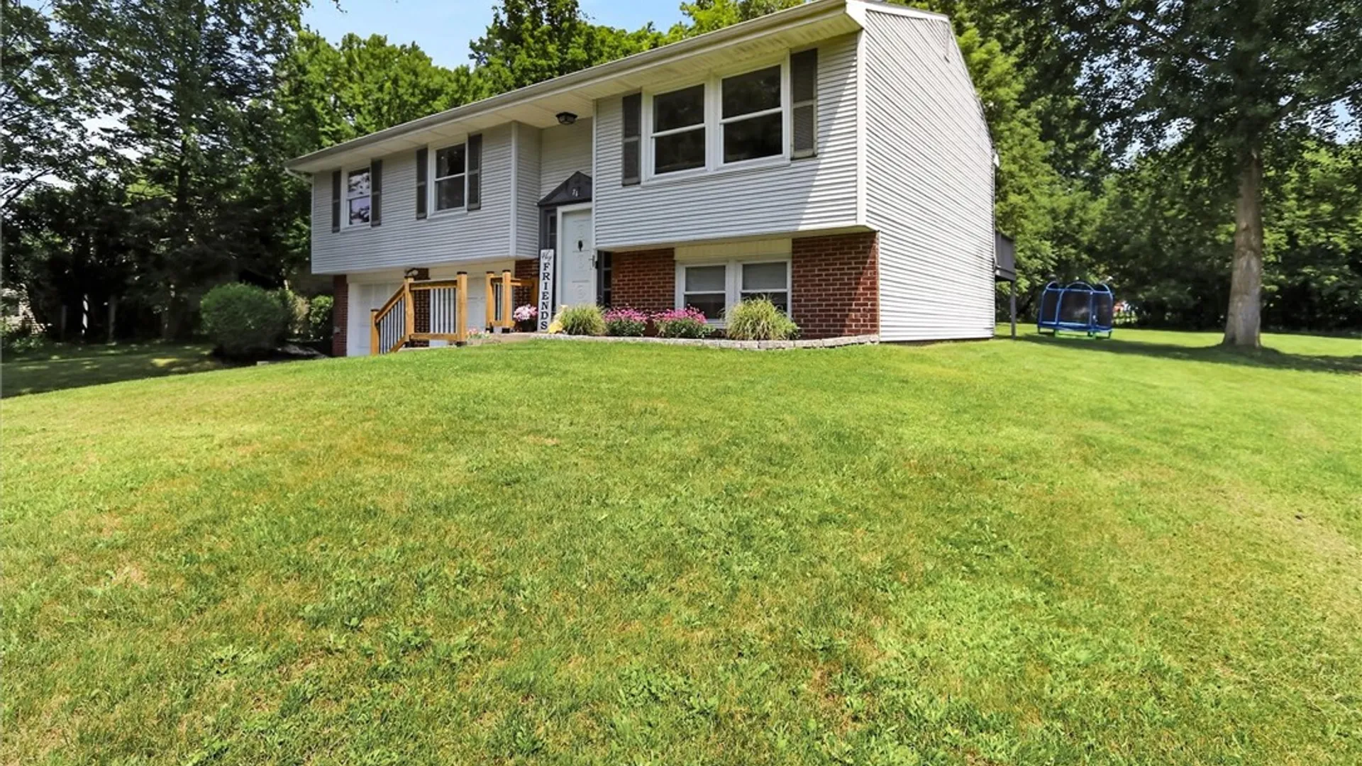 Property at 74 Winterset Drive, Penfield, NY 14625 4
