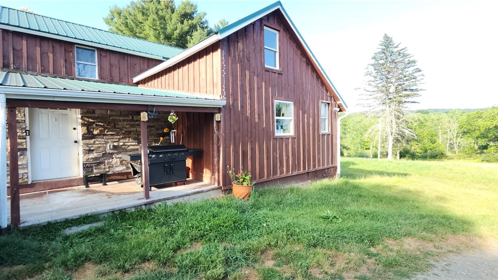 Property at 593 E Sullivanville Rd, Veteran, NY 14824 2
