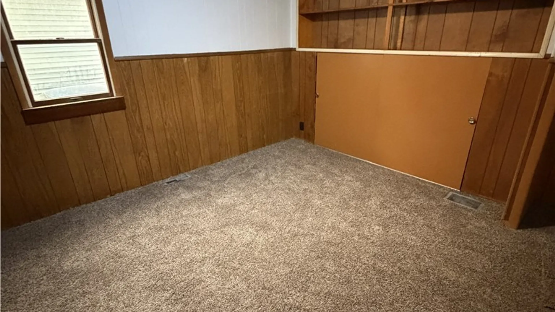 Property at 719 Orient Street, Shelby, NY 14103 11