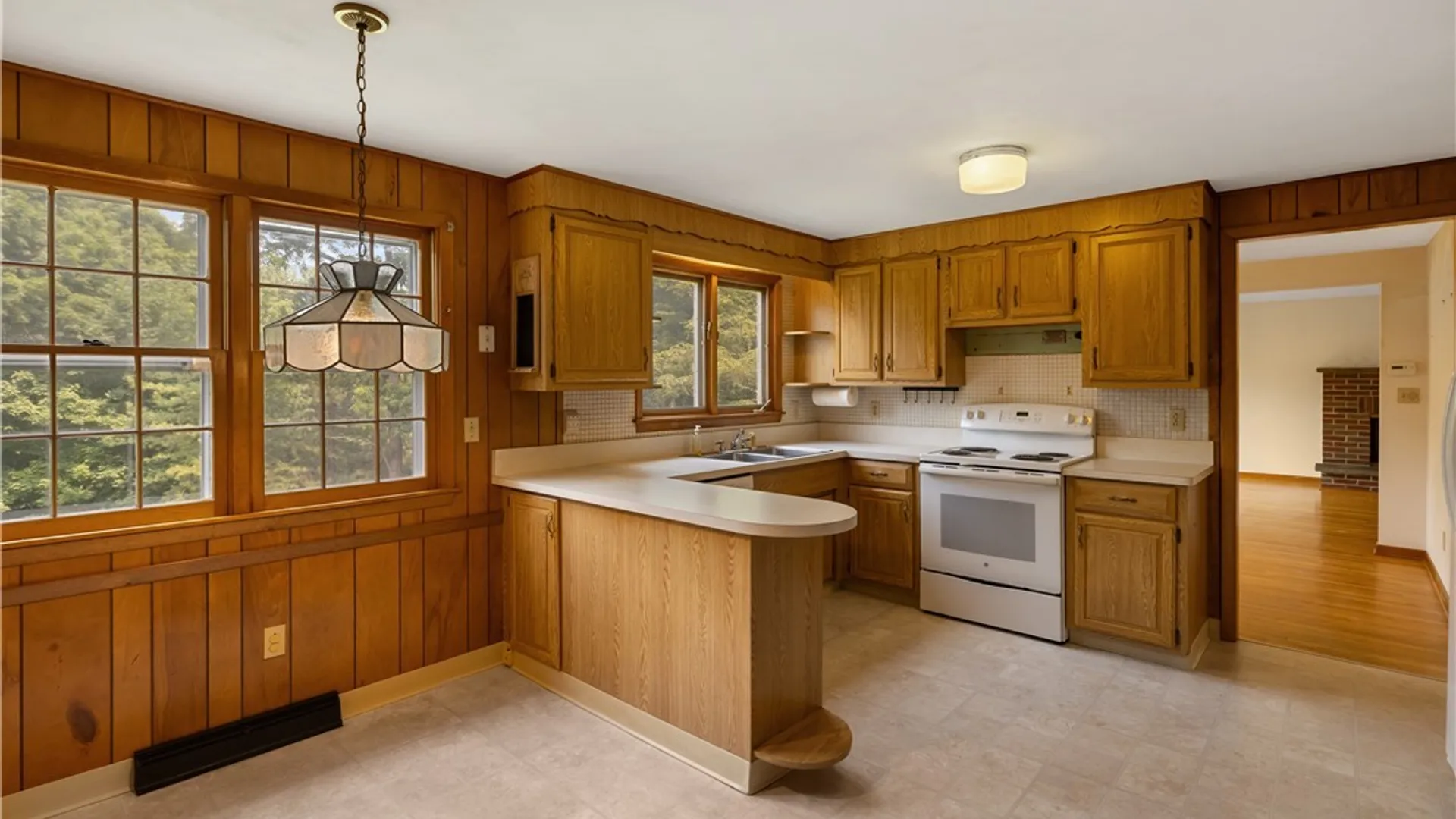 Property at 125 Northwood Way, Camillus, NY 13031 11