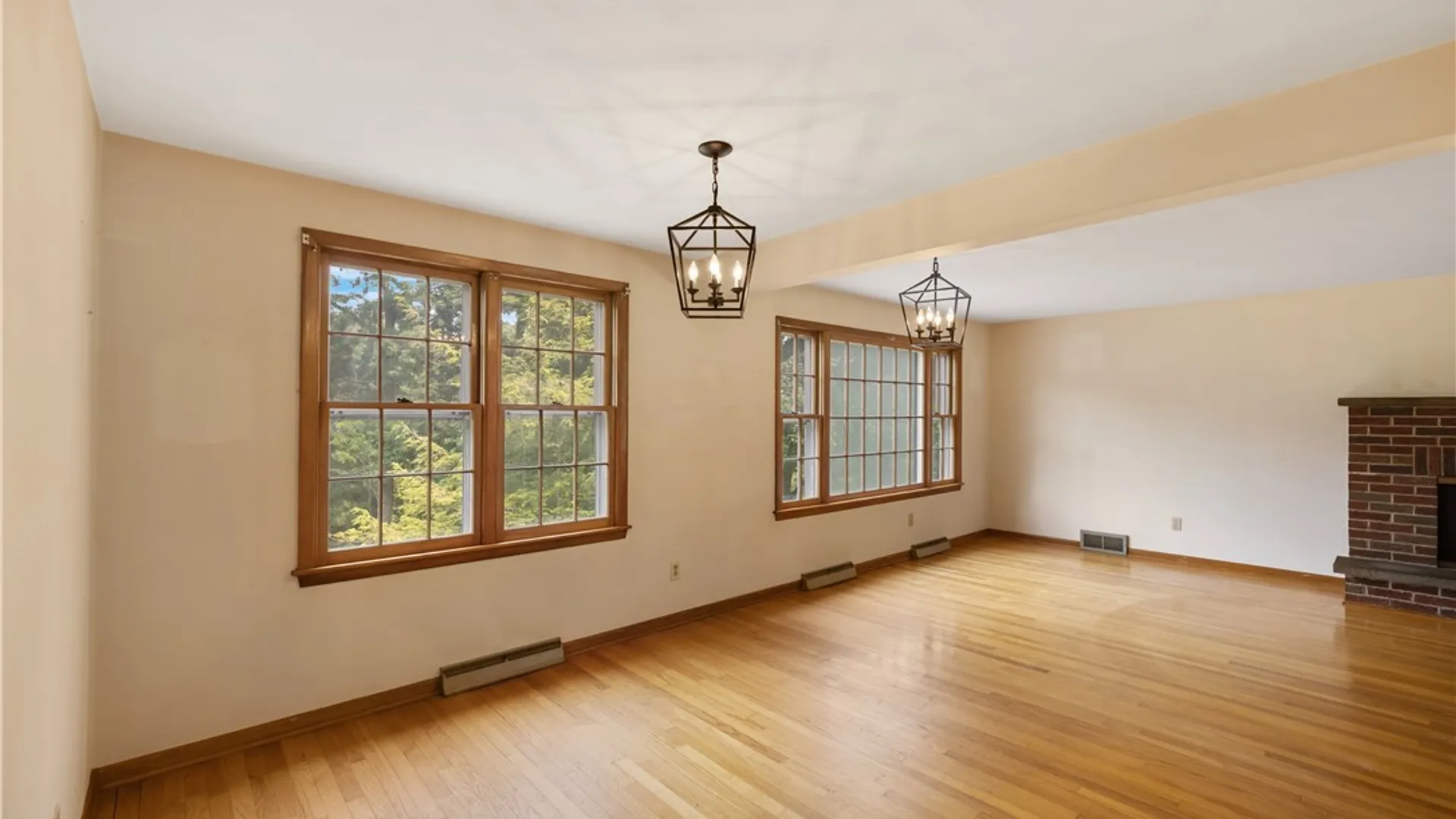 Property at 125 Northwood Way, Camillus, NY 13031 14