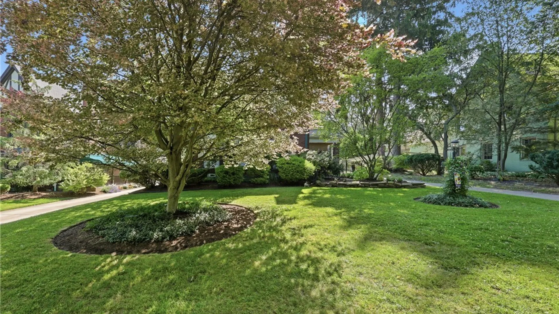 Property at 101 Fairlawn Drive, Amherst, NY 14226 3