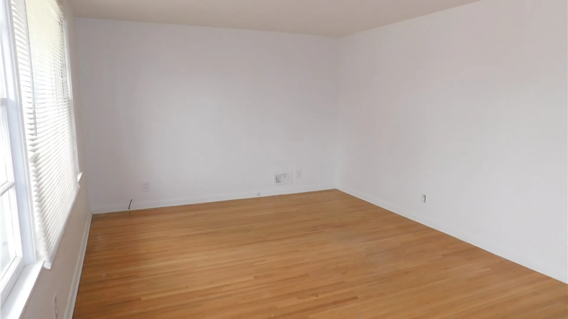 Property at 147 N Ellwood Avenue, Tonawanda, NY 14223 17
