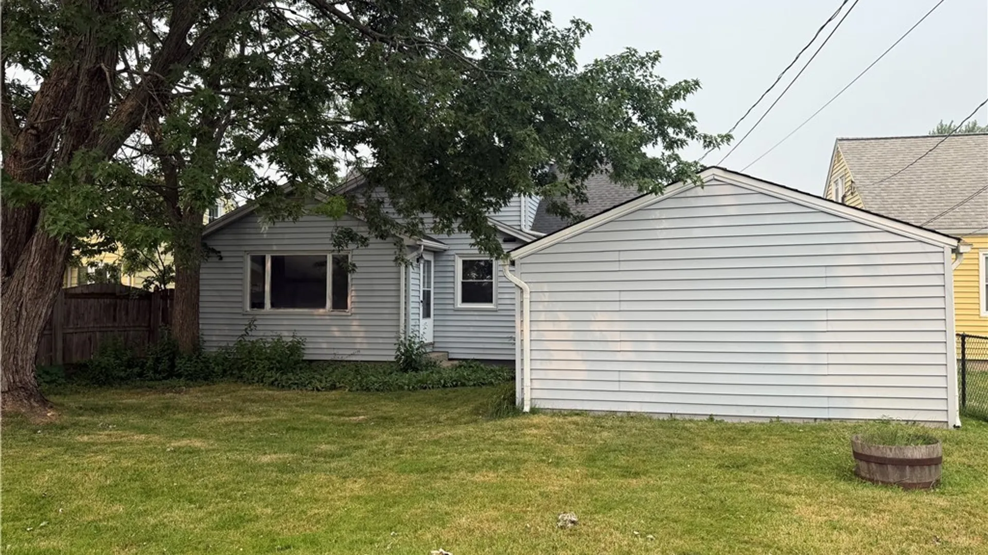 Property at 147 N Ellwood Avenue, Tonawanda, NY 14223 4