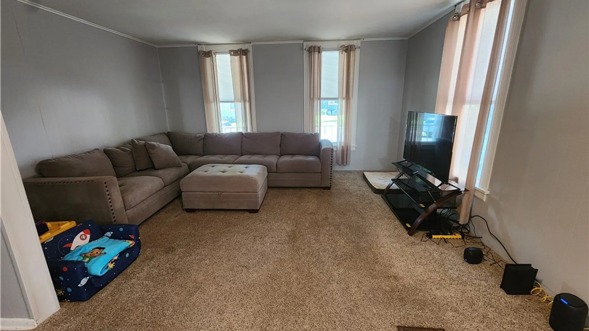 Property at 228 Woodlawn Avenue, Auburn, NY 13021 14