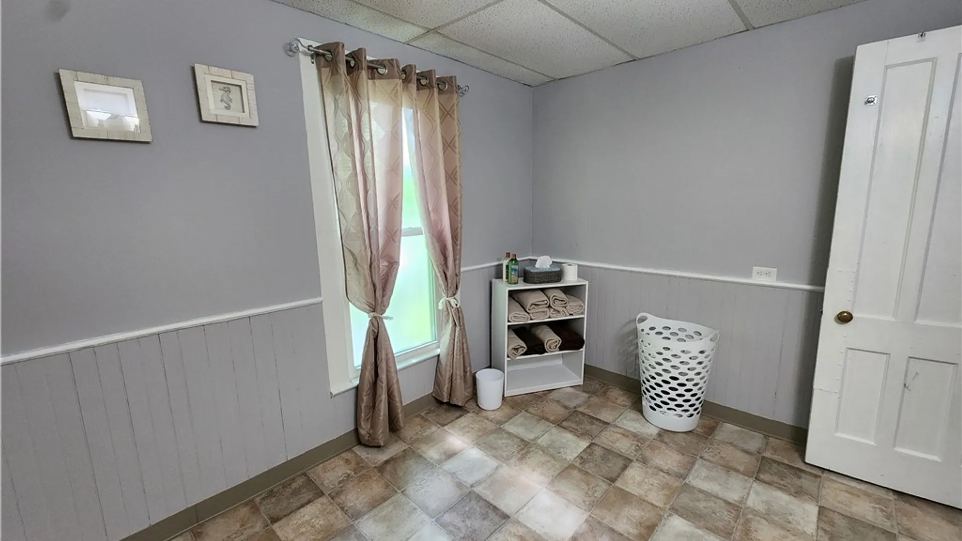 Property at 228 Woodlawn Avenue, Auburn, NY 13021 33