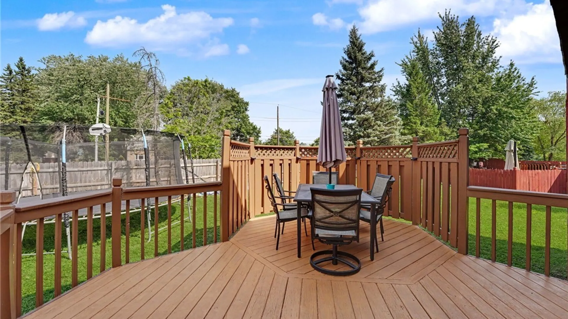 Property at 773 Robin Road, Amherst, NY 14228 32