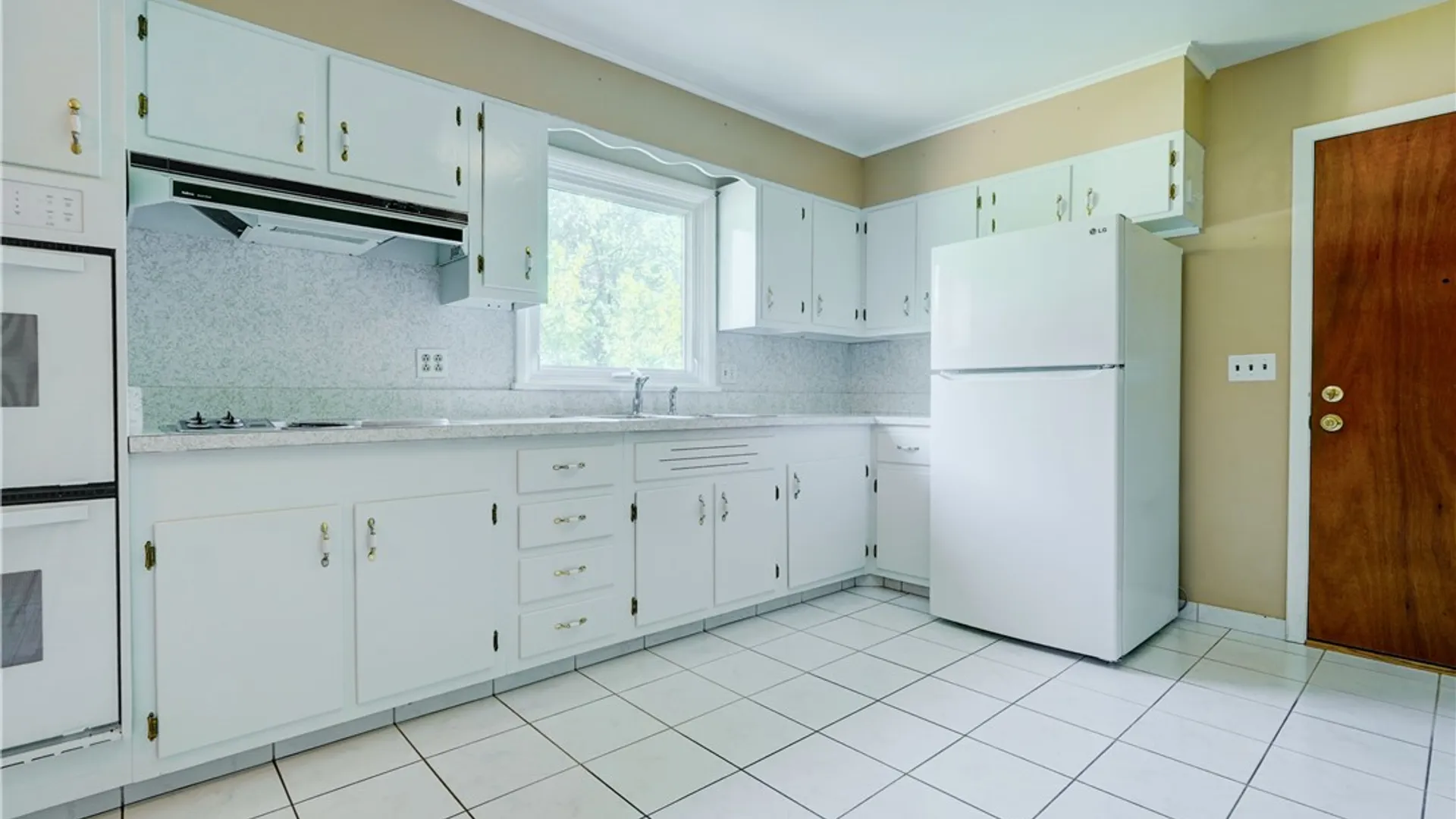 Property at 11 Sawmill Drive, Penfield, NY 14526 13