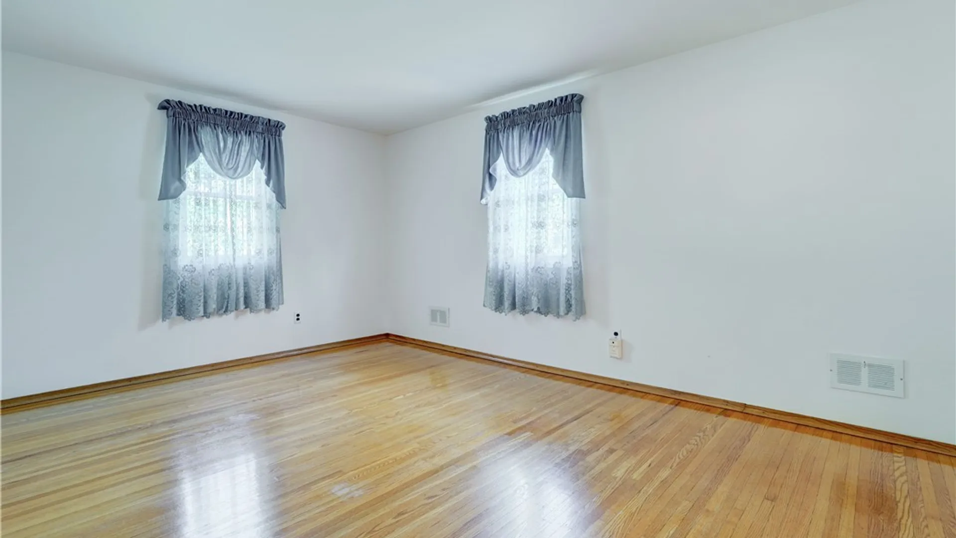 Property at 11 Sawmill Drive, Penfield, NY 14526 16
