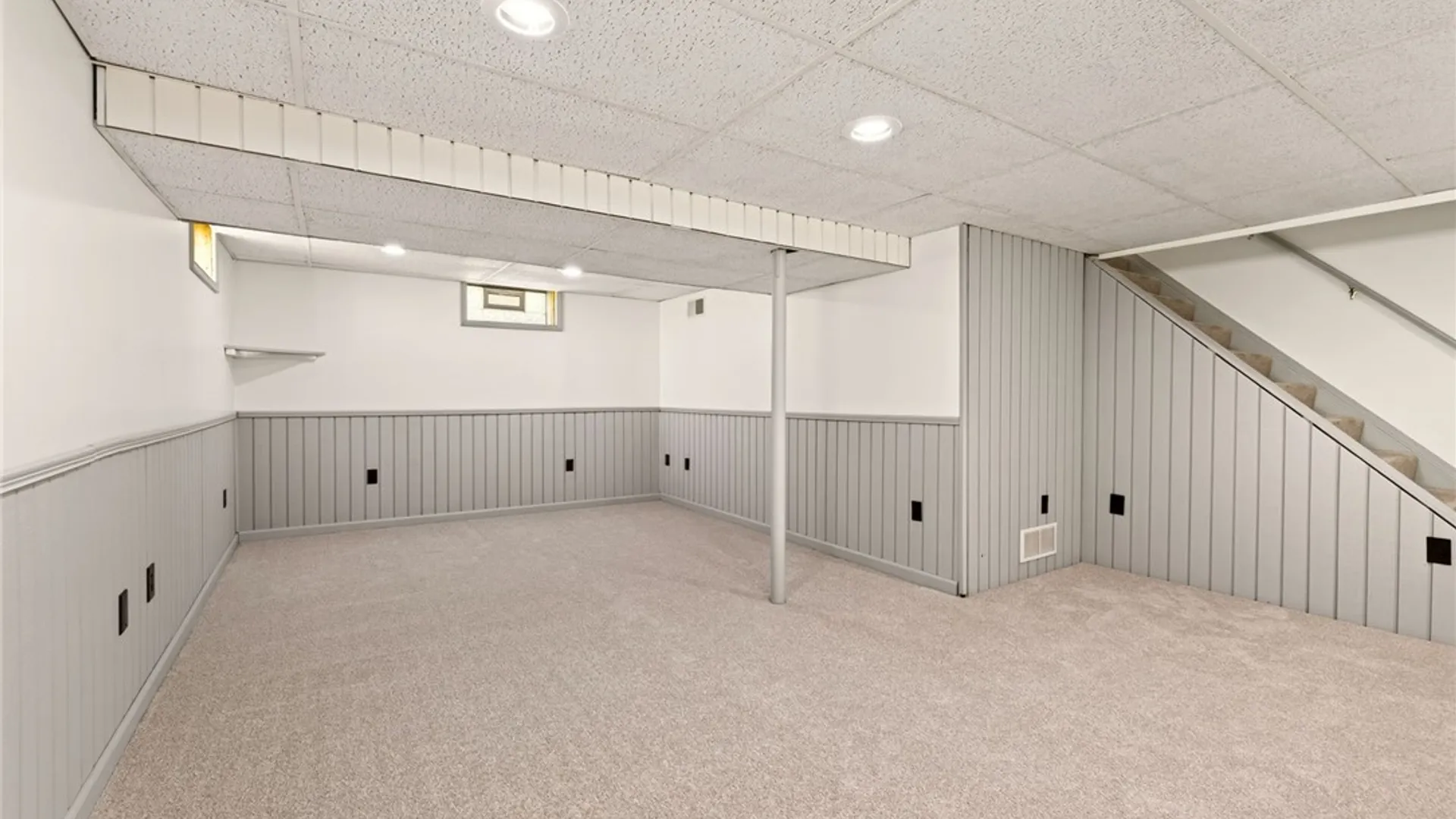 Property at 10 Slate Drive, Chili, NY 14514 25