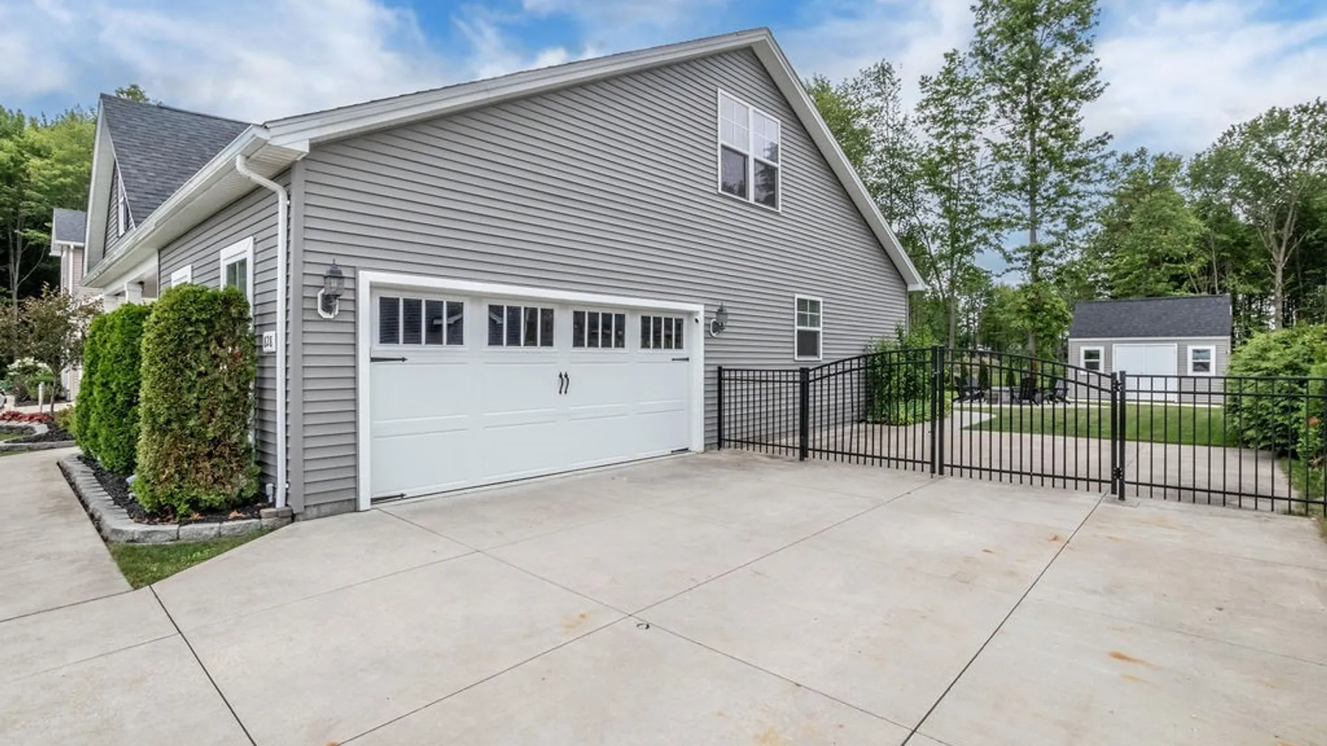 Property at 828 Whitehaven Road, Grand Island, NY 14072 39