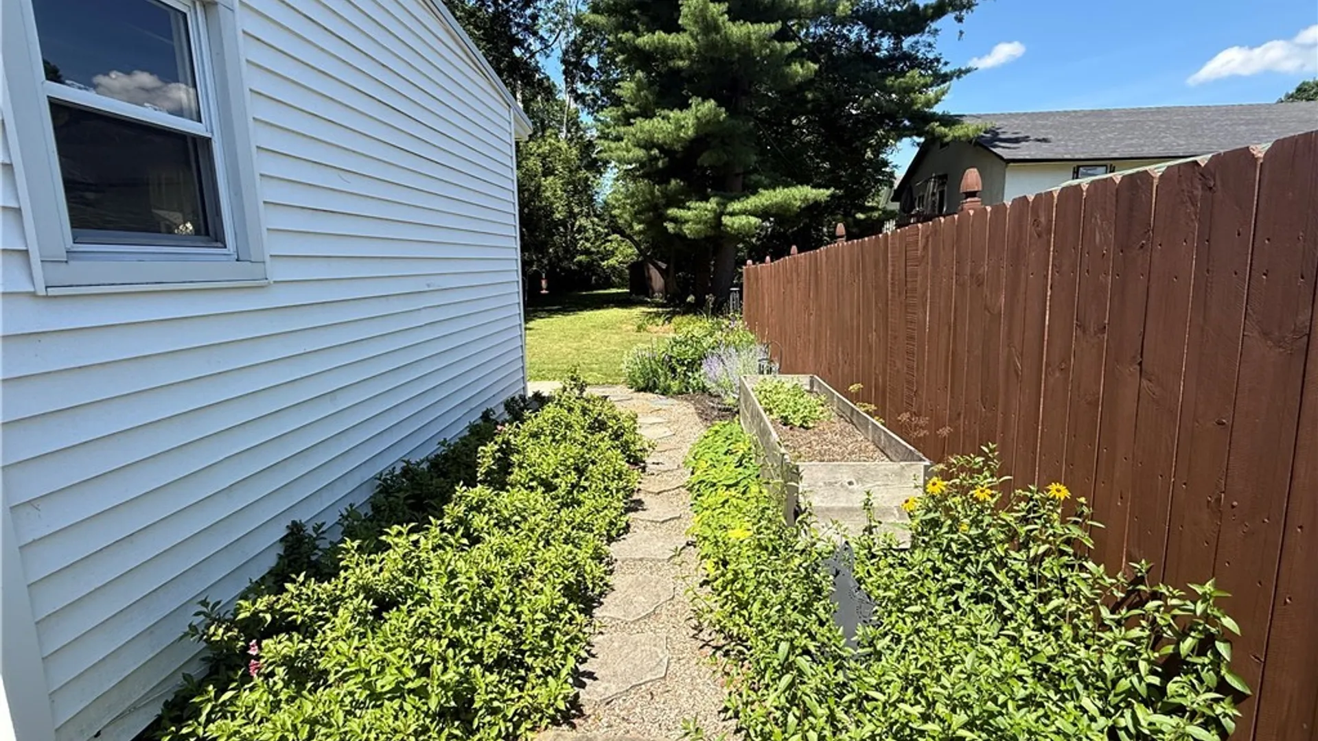 Property at 905 Gould Place, Rome, NY 13440 19