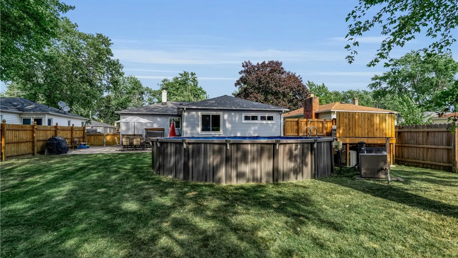 Property at 250 Roncroff Drive, North Tonawanda, NY 14120 28