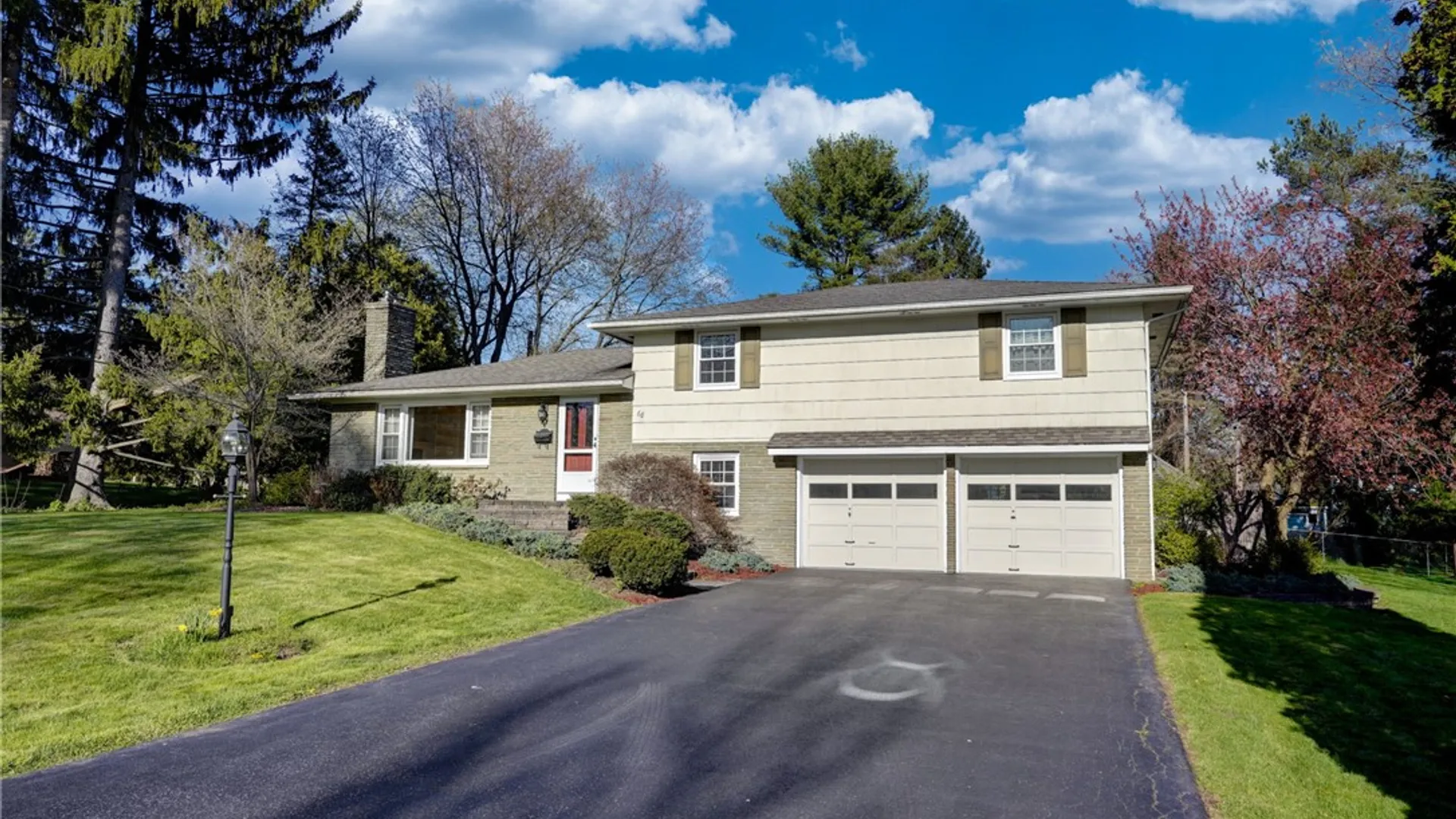 Property at 68 Hillcrest Drive, Penfield, NY 14526 2