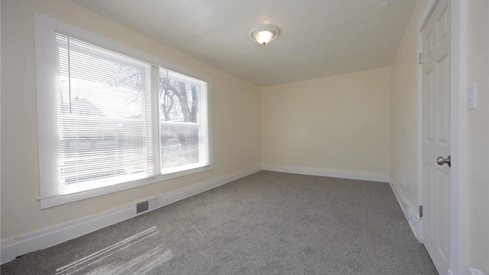 Property at 1126 La Salle Avenue, Niagara Falls, NY 14301 12