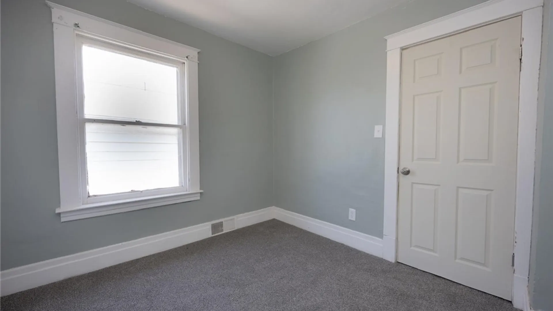 Property at 1126 La Salle Avenue, Niagara Falls, NY 14301 17