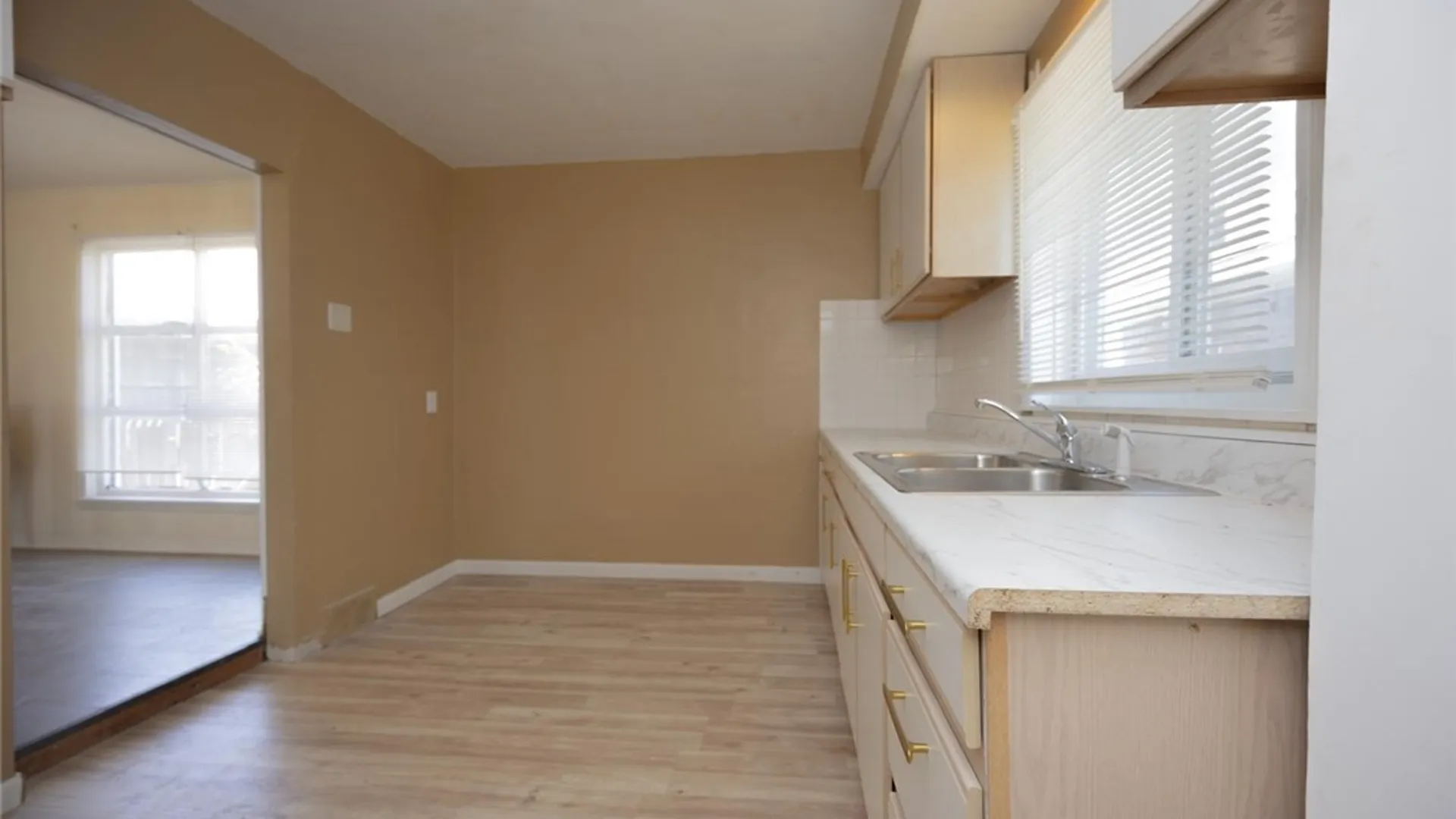 Property at 1126 La Salle Avenue, Niagara Falls, NY 14301 8